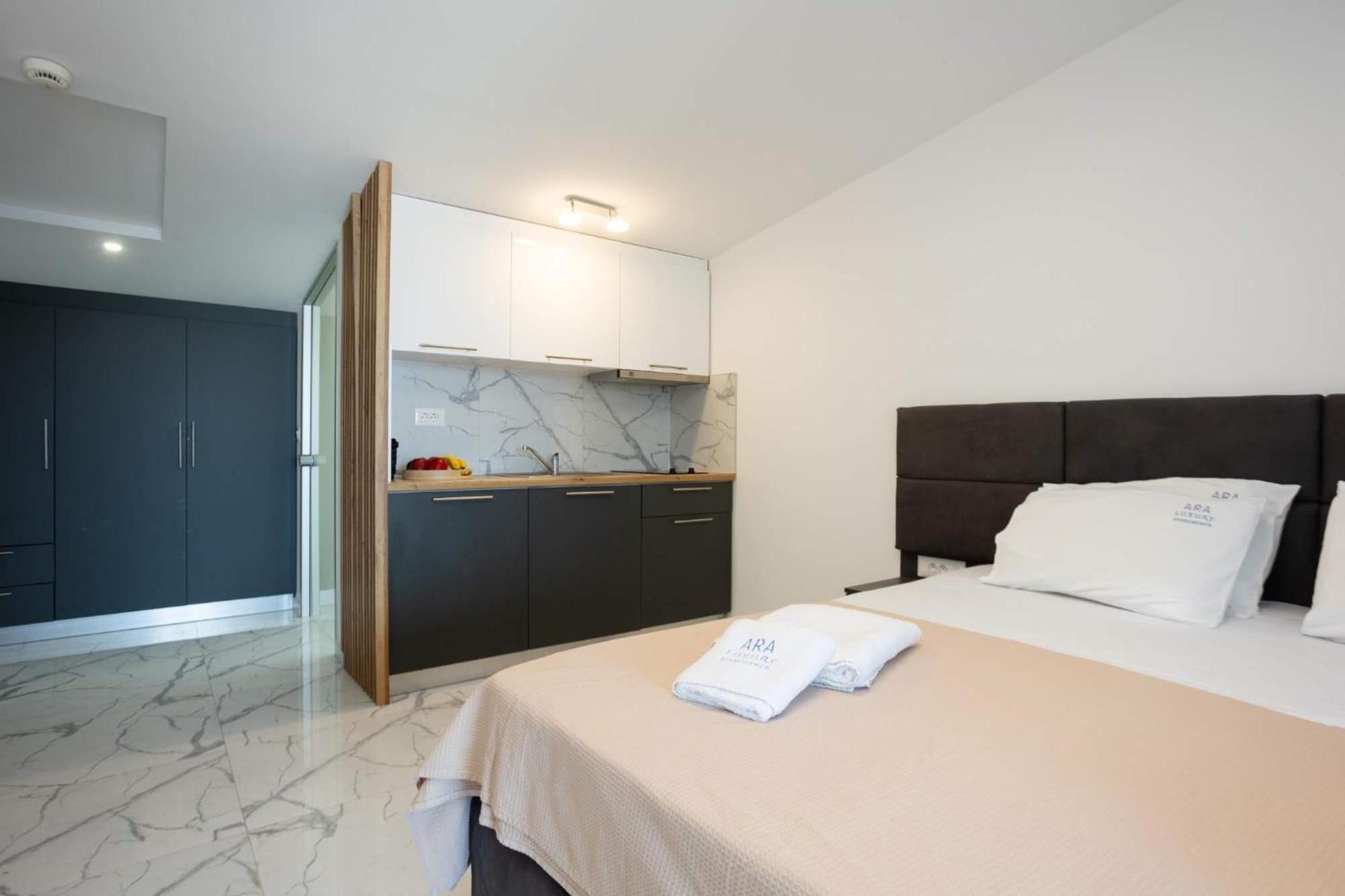 Avgerinos Apartments 波利克罗诺 外观 照片