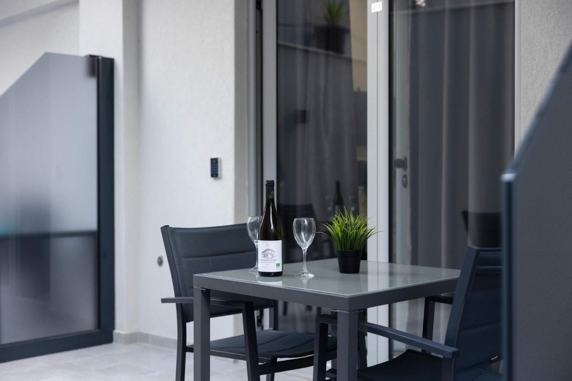 Avgerinos Apartments 波利克罗诺 外观 照片