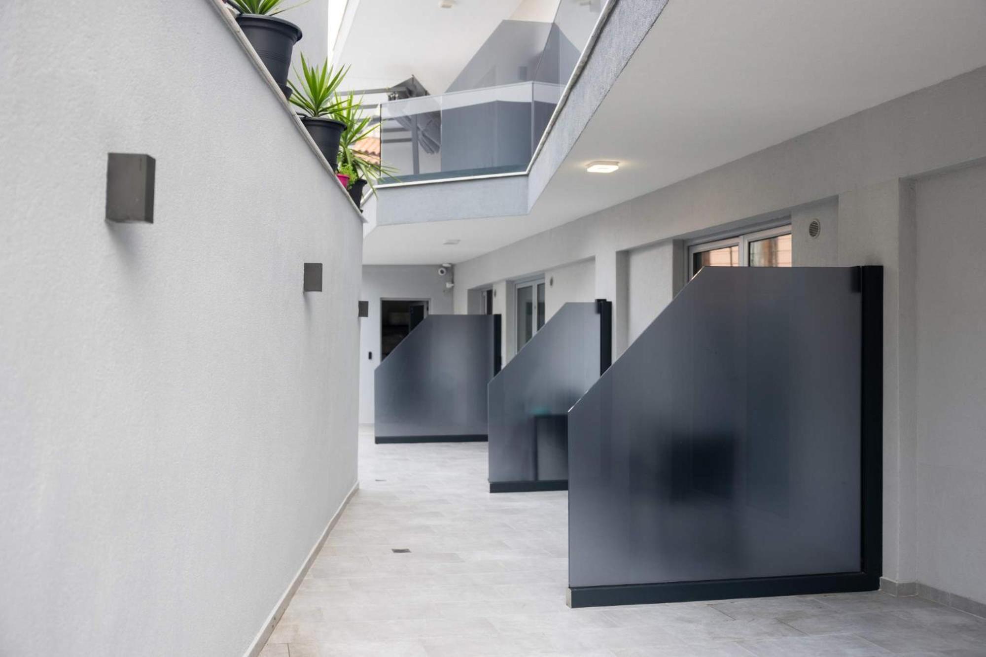 Avgerinos Apartments 波利克罗诺 外观 照片